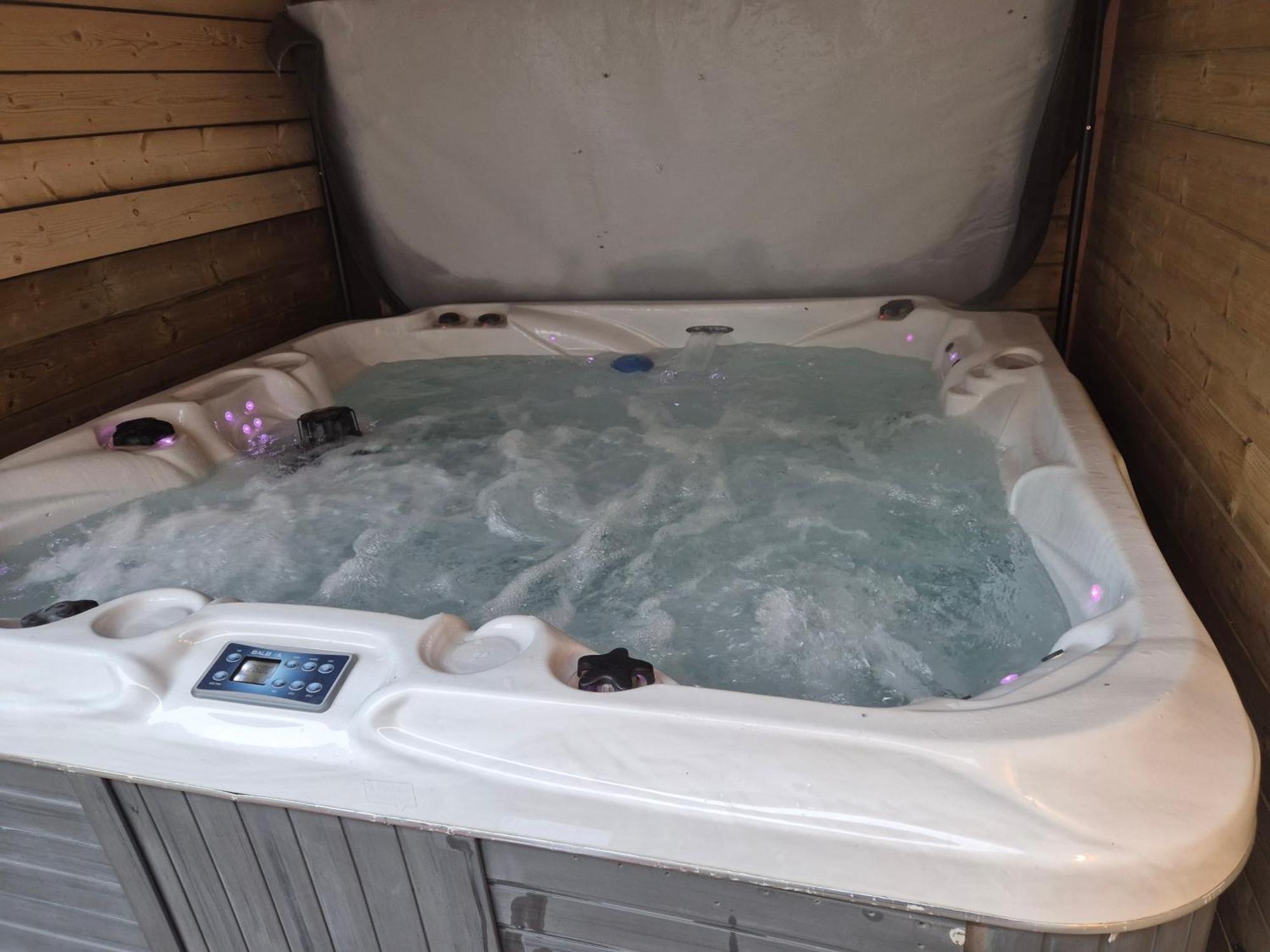 ארמלו Luxe Boshuisje Met Prive Wellness & Jacuzzi Op De Veluwe מראה חיצוני תמונה